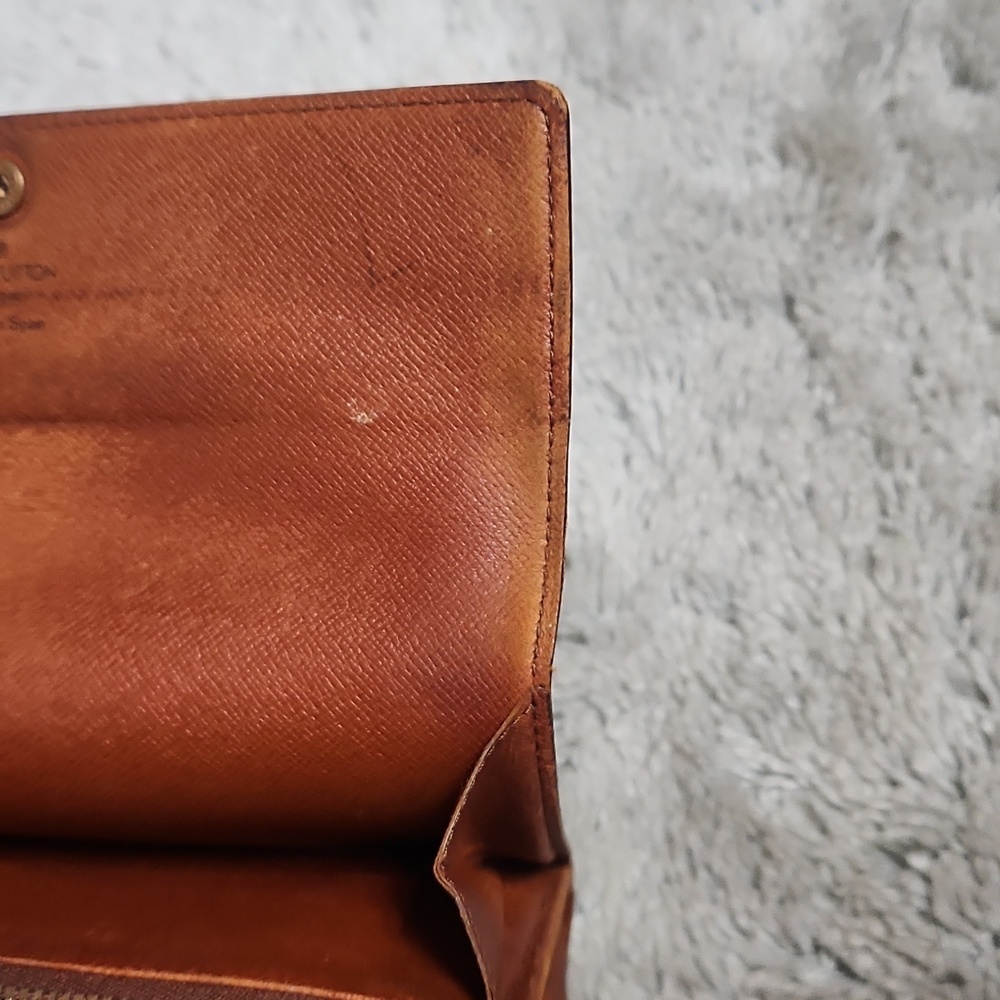 Authentic LV Monogram Wallet - Picture 8 of 16